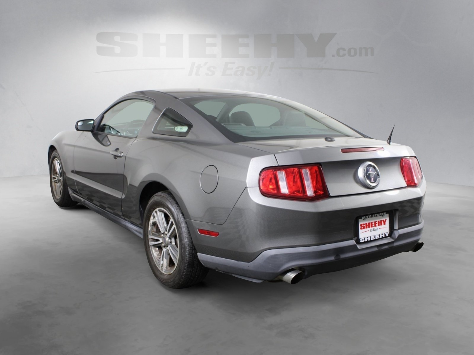 2011 Ford Mustang V6 Premium photo 4