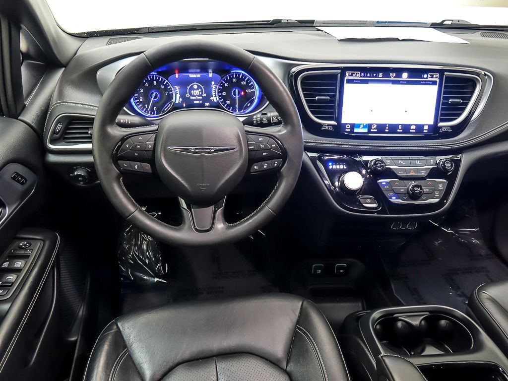 2021 Chrysler Pacifica Touring L photo 13