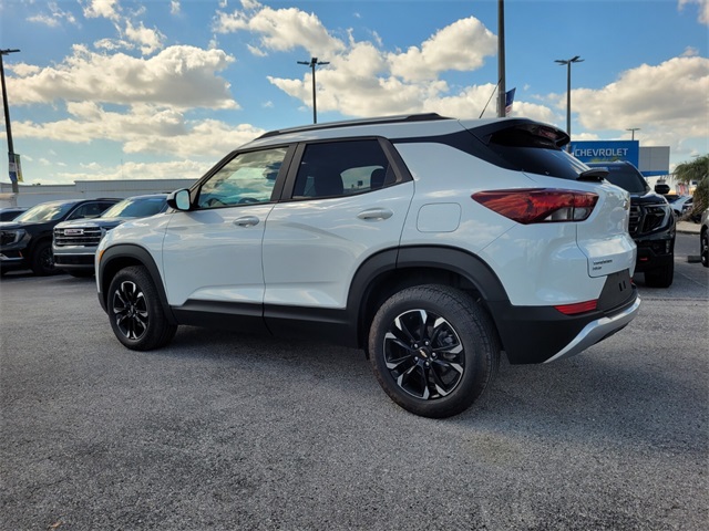 2021 Chevrolet Trailblazer LT photo 4