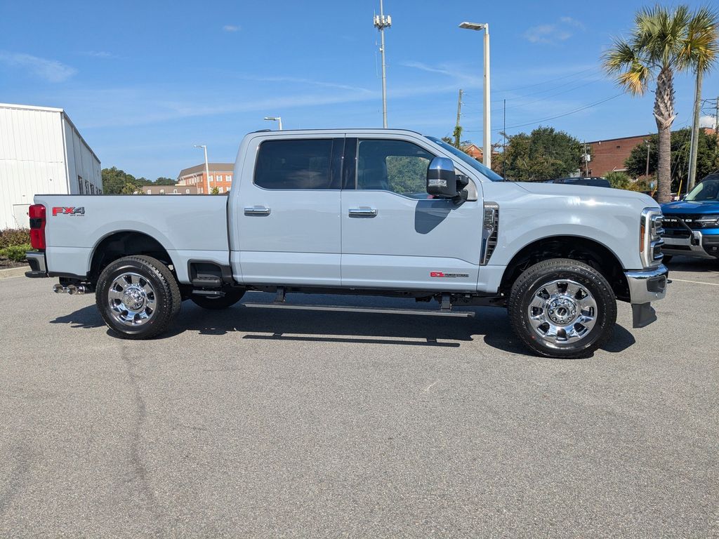 2026 Ford F-350 King Ranch photo 3