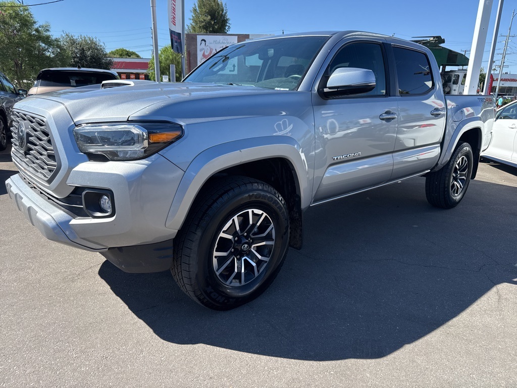 2023 Toyota Tacoma TRD Sport photo 2