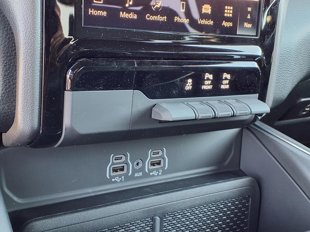 2025 Ram 1500 Big Horn Lone Star photo 12