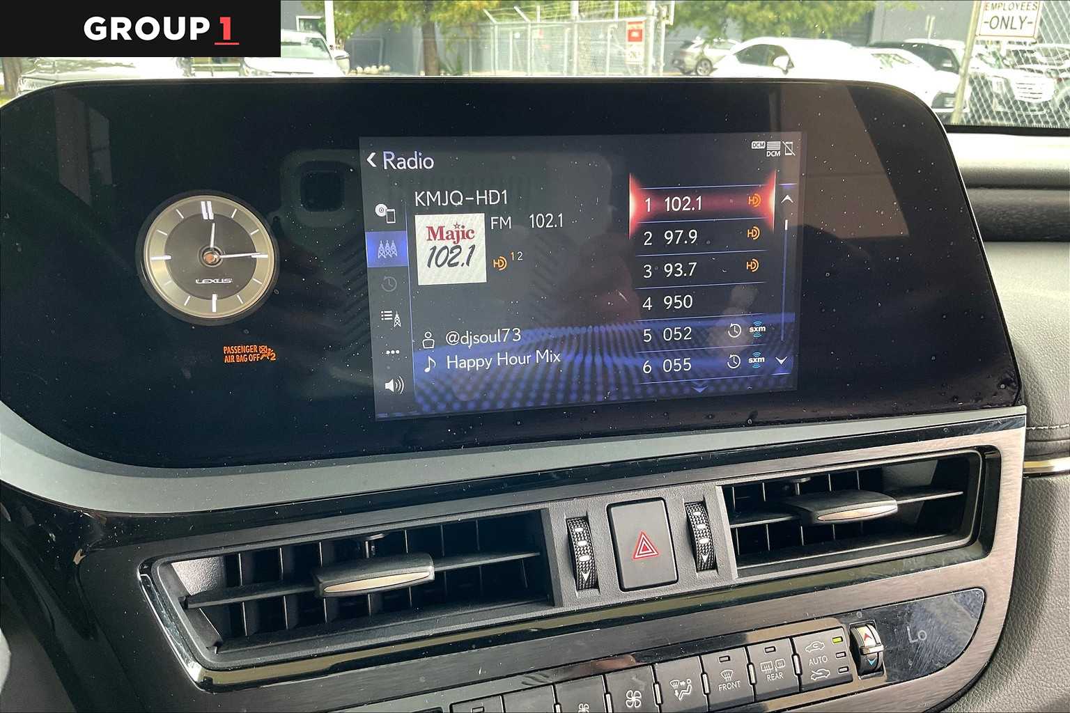 2022 Lexus ES 350 photo 31
