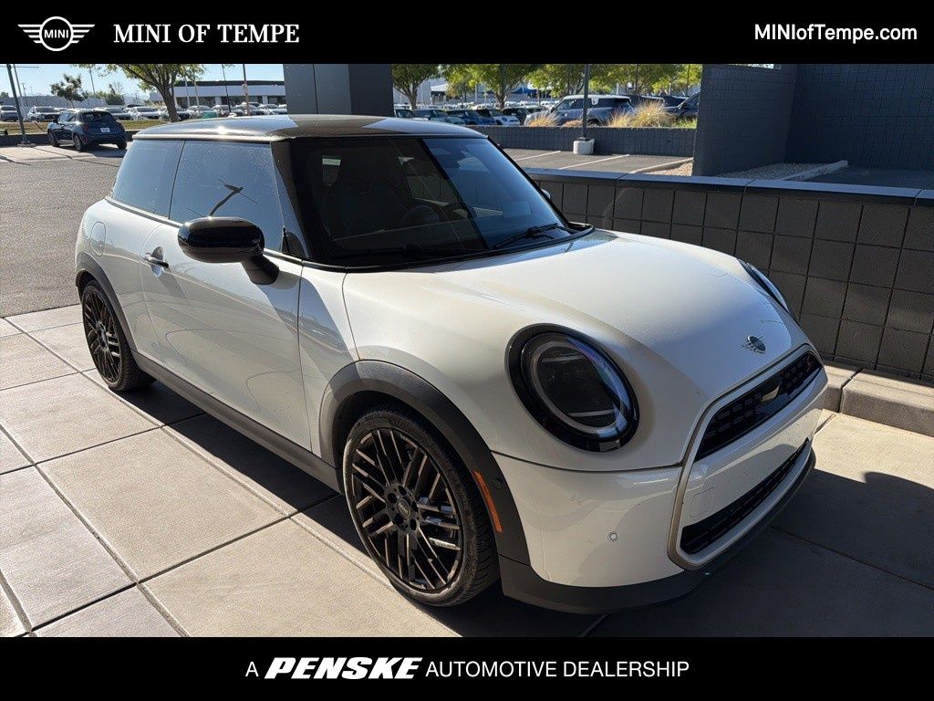2025 MINI Hardtop 2 Door S's photo