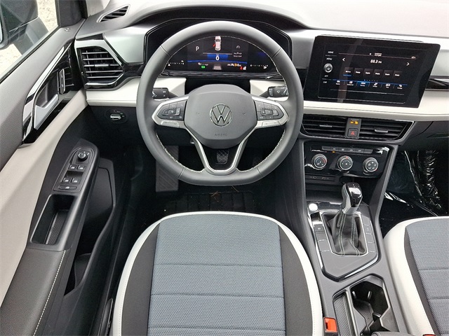 2025 Volkswagen Taos S photo 3
