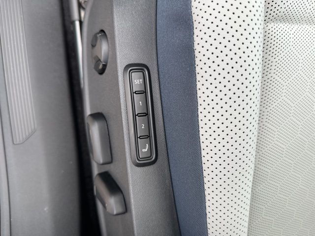 2025 Volkswagen ID.4 Pro S photo 14