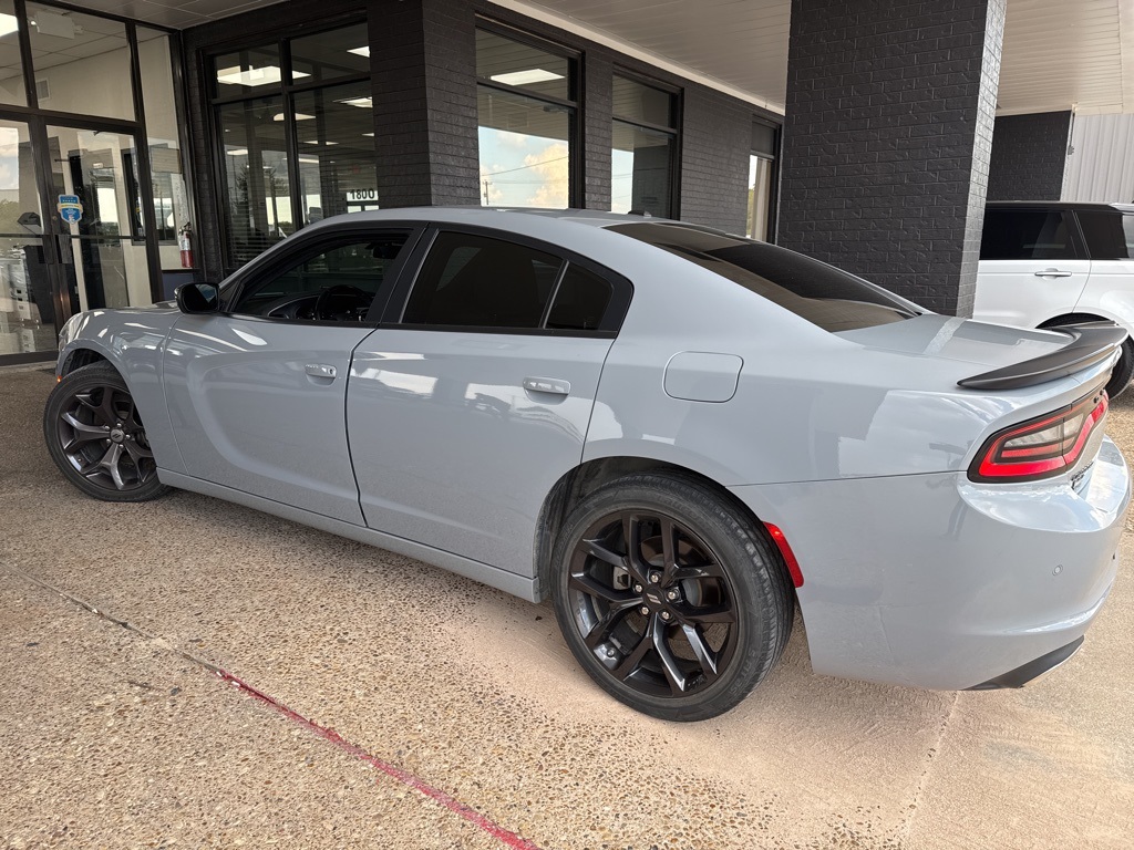2022 Dodge Charger SXT photo 3