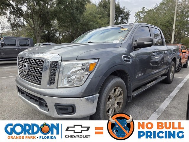 2017 Nissan Titan SV's photo