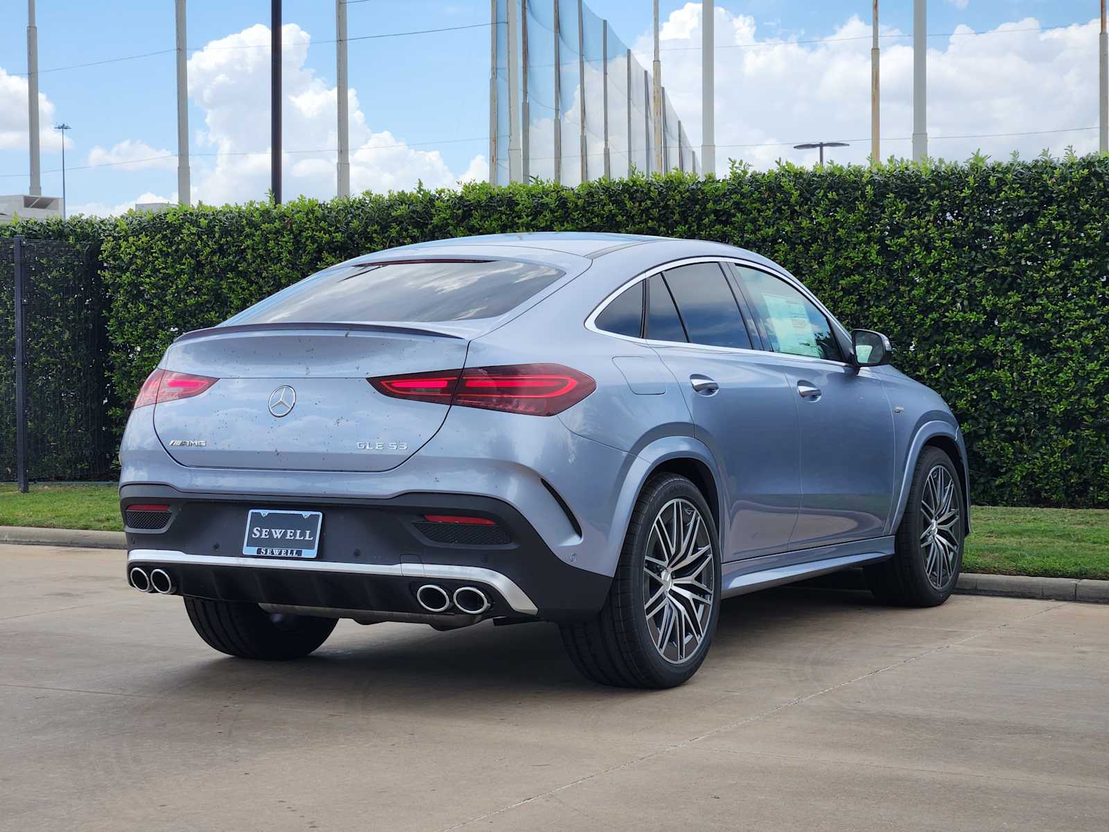 2026 Mercedes Benz GLE AMG 53 4MATIC photo 4