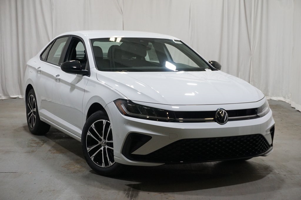 2025 Volkswagen Jetta 1.5T Sport photo 2