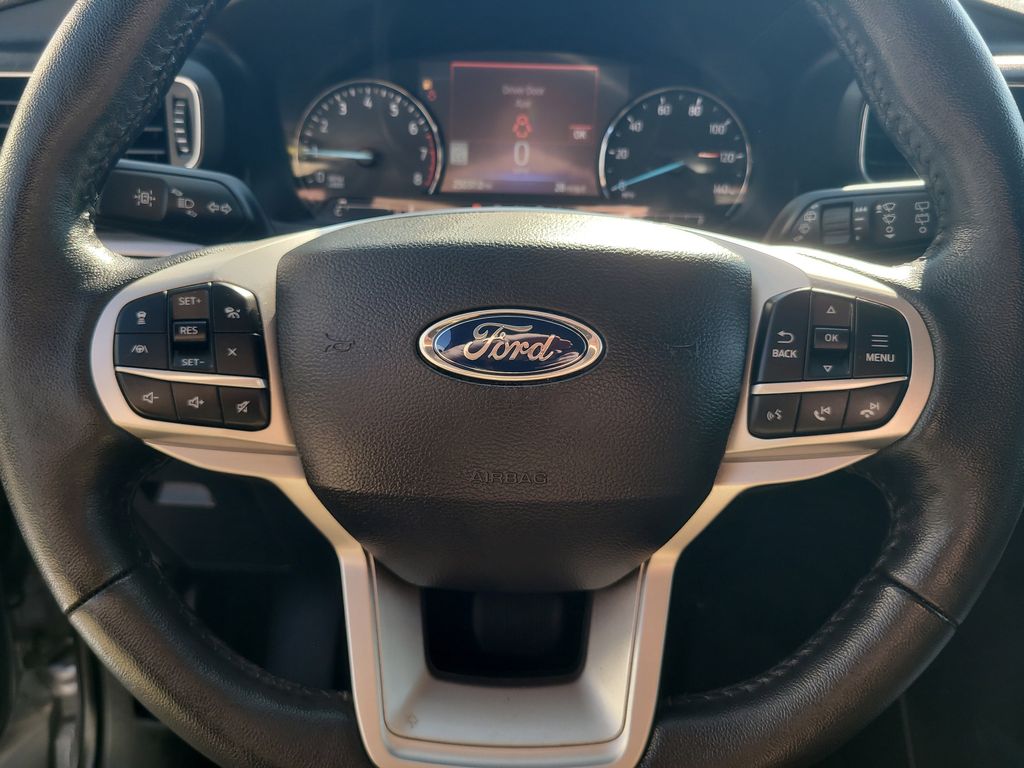 2022 Ford Explorer XLT photo 12