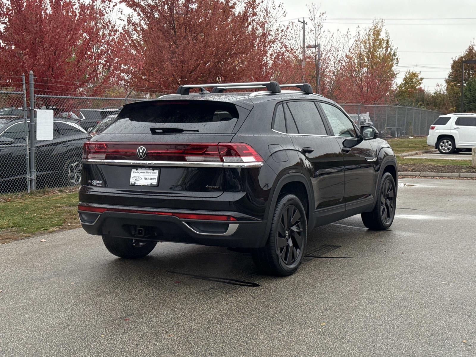 2026 Volkswagen Atlas Cross Sport SE Technology photo 4