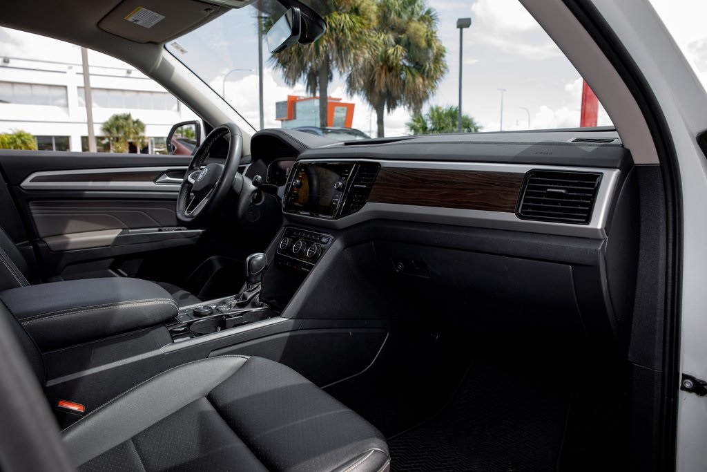 2022 Volkswagen Atlas V6 SE Technology photo 35