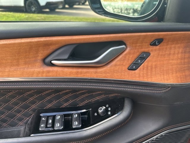 2021 Jeep Grand Cherokee L Summit photo 13