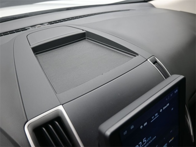 2024 Ford Edge SE photo 2