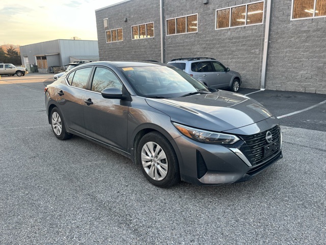 2025 Nissan Sentra S's photo