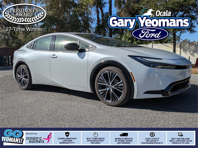 2023 Toyota Prius XLE's photo