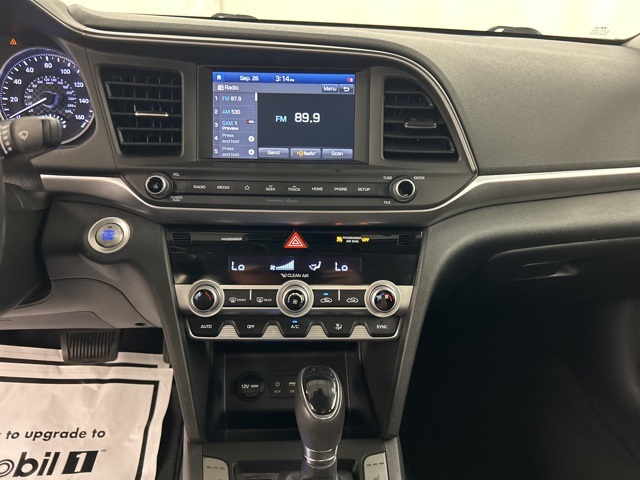 2020 Hyundai Elantra Value Edition photo 17