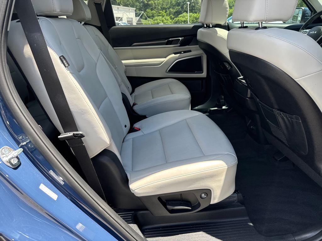 2024 Kia Telluride S photo 15