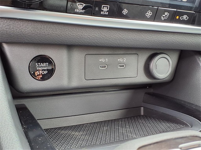 2026 Nissan Rogue SV photo 14