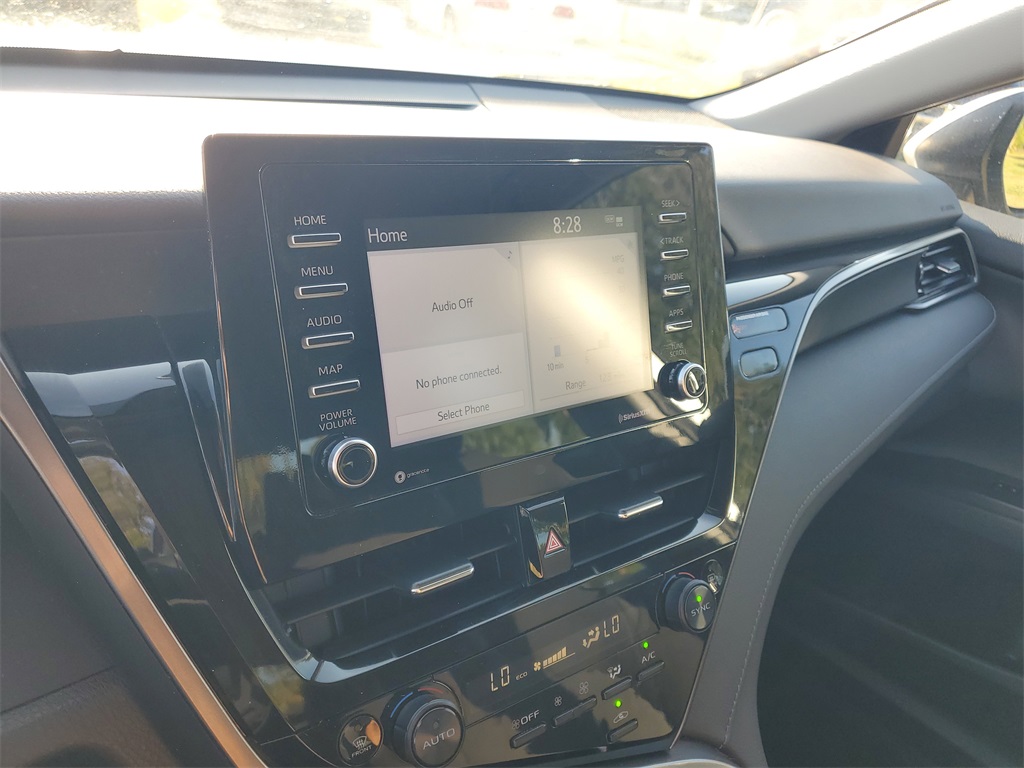 2023 Toyota Camry LE photo 19