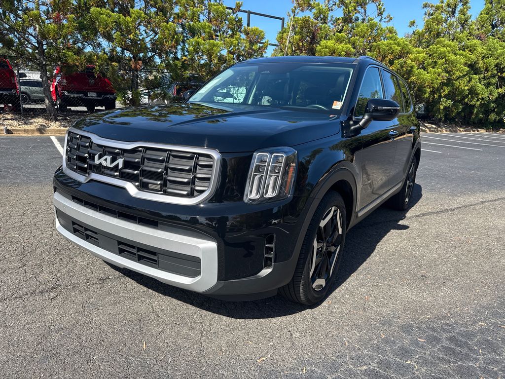 2025 Kia Telluride S photo 4