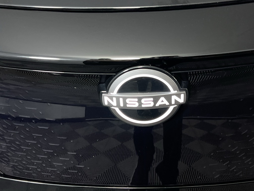 2023 Nissan ARIYA Platinum e-4ORCE photo 4
