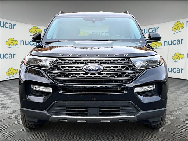 2024 Ford Explorer XLT photo 3