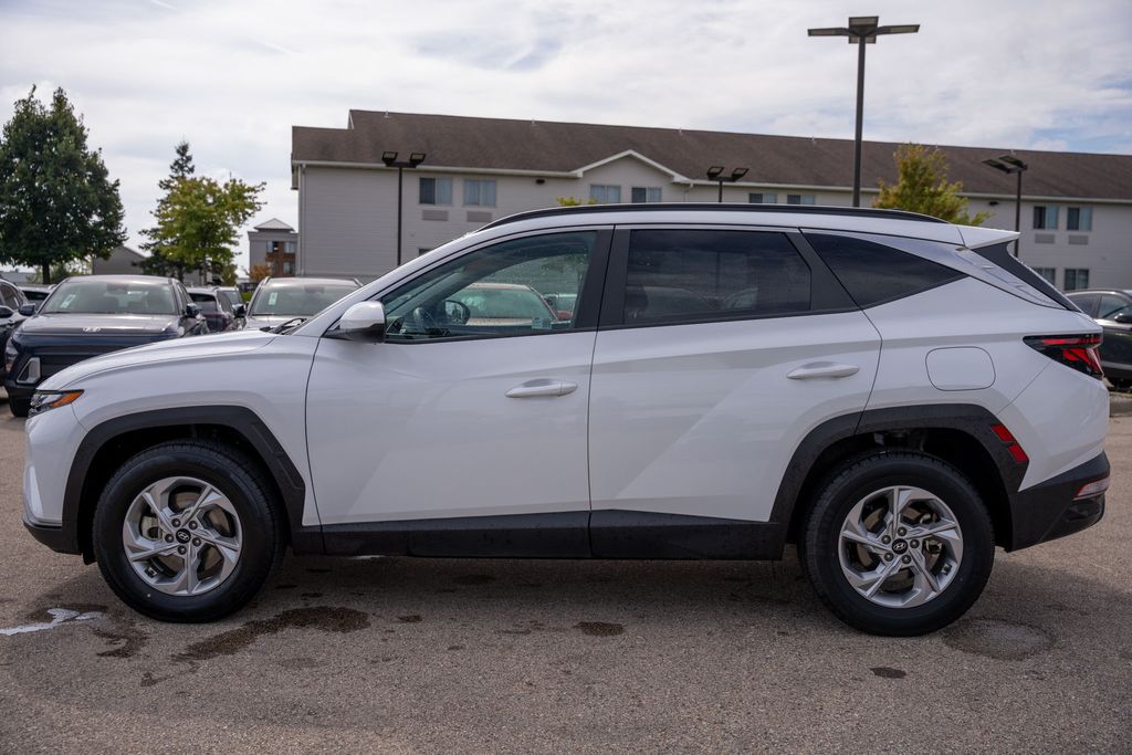 2024 Hyundai Tucson SEL photo 3