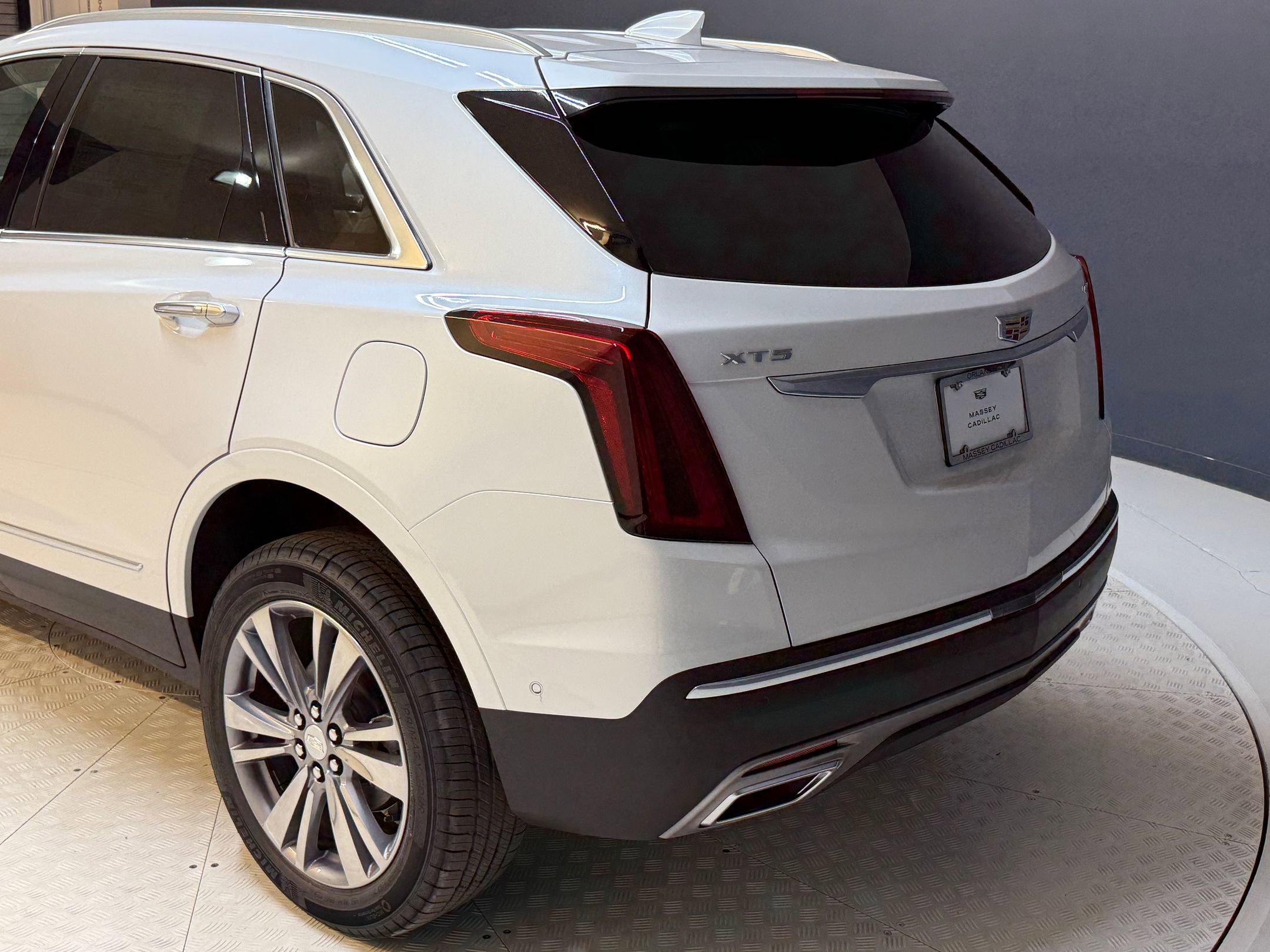 2025 Cadillac XT5 Premium Luxury photo 16