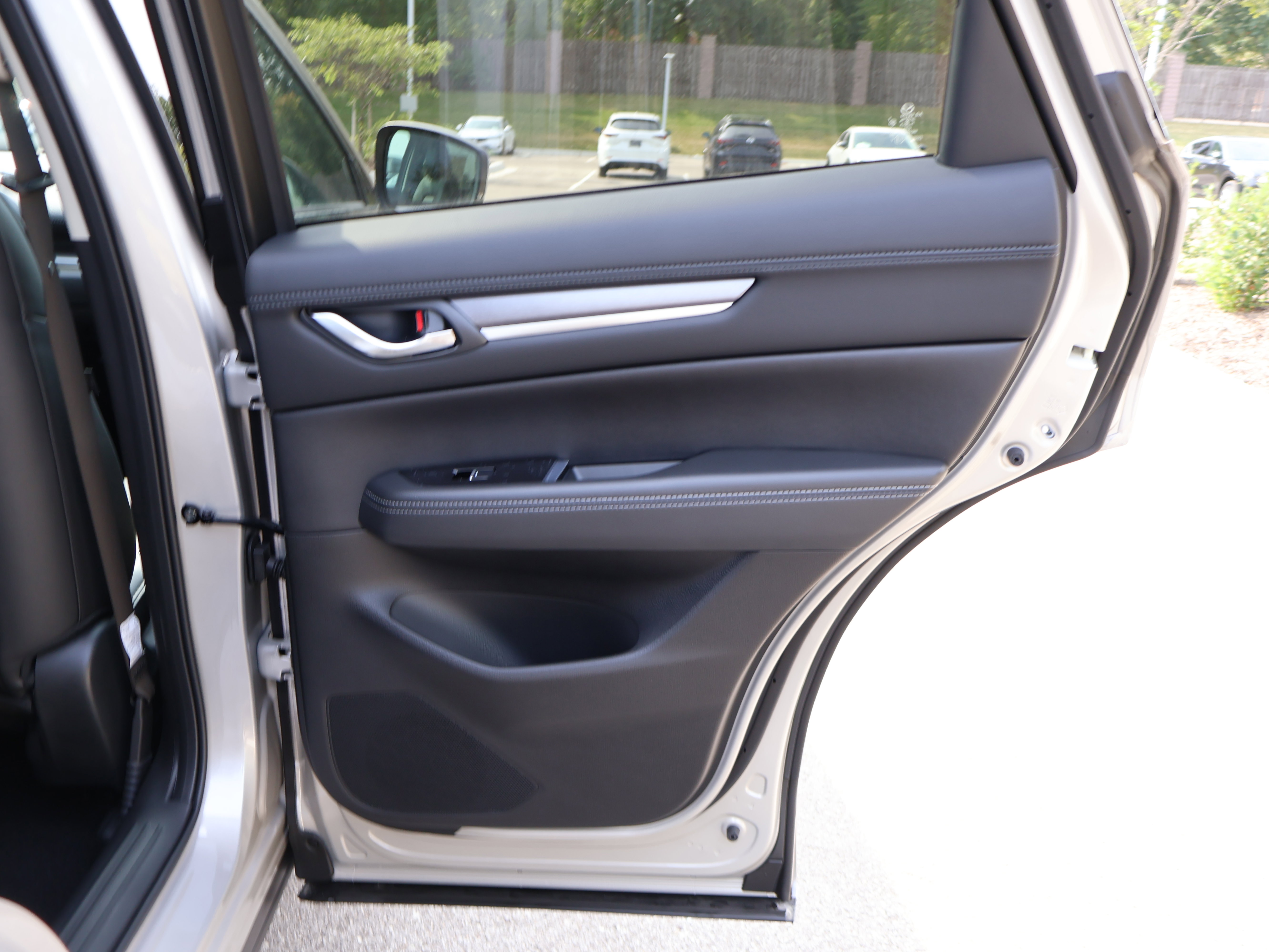2025 Mazda CX-5 2.5 Premium Plus photo 9