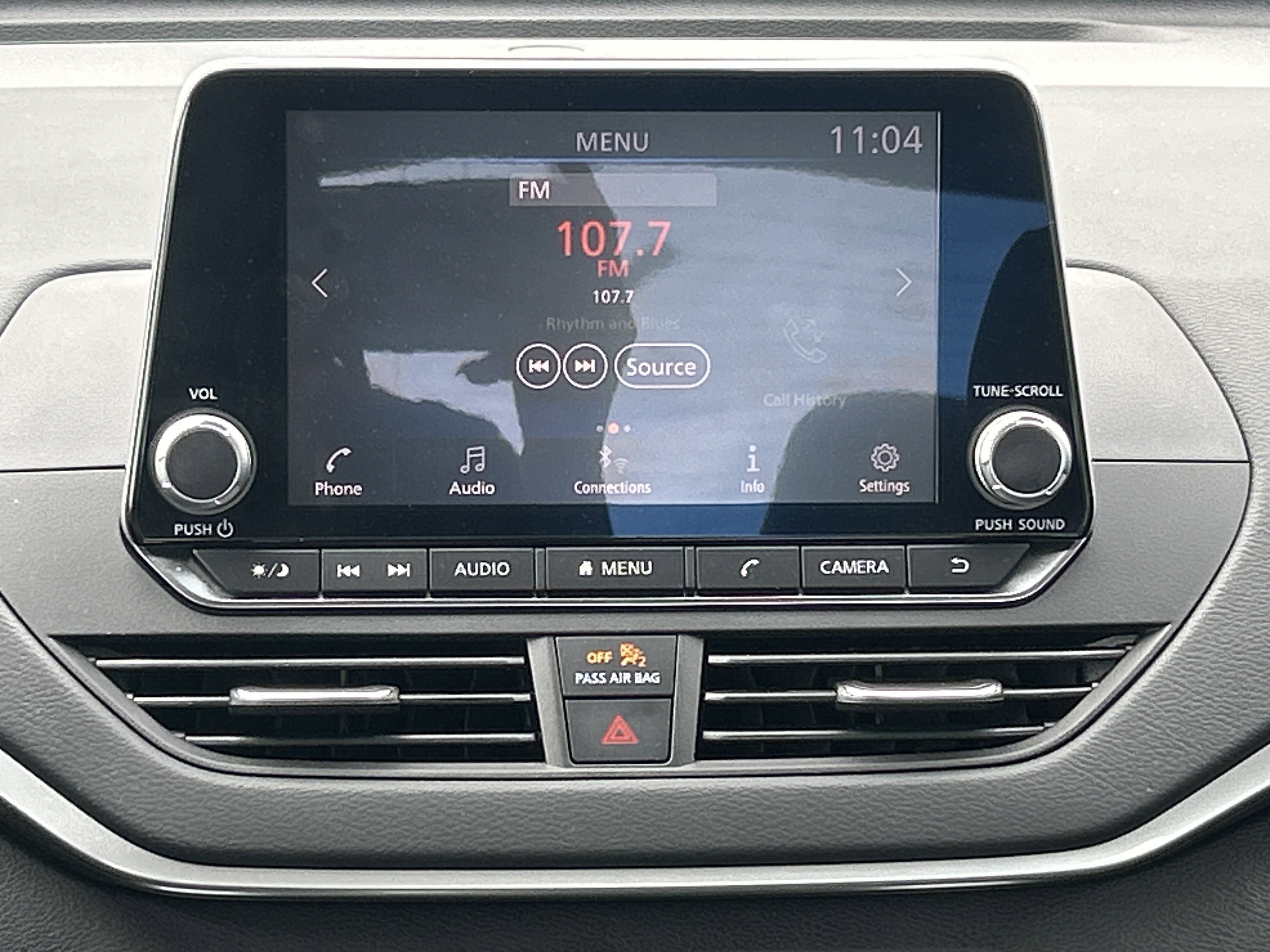 2022 Nissan Altima 2.5 SV photo 2