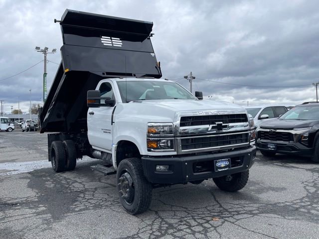 2024 Chevrolet Silverado 4500 Medium Duty Chassis Cab Work Truck's photo