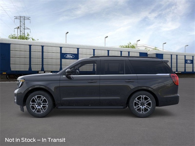 2025 Ford Expedition photo 2