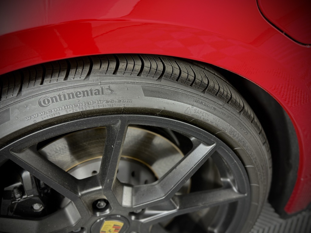 2024 Porsche Taycan Sport Turismo GTS photo 15
