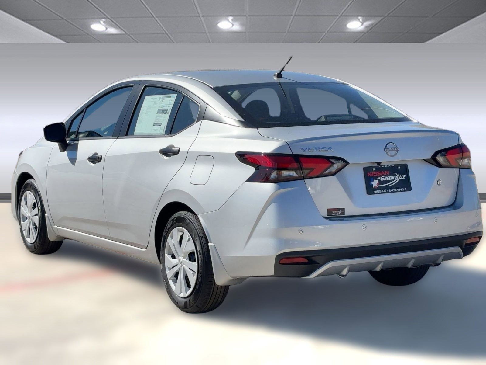 2025 Nissan Versa S photo 3