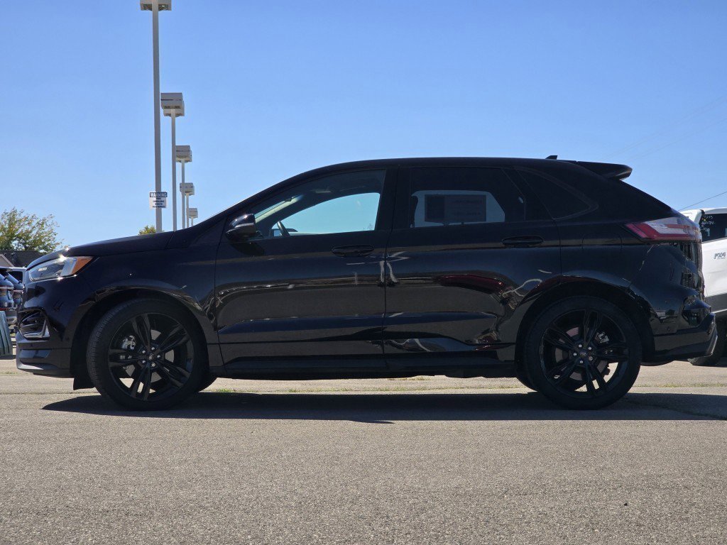 2019 Ford Edge ST photo 4