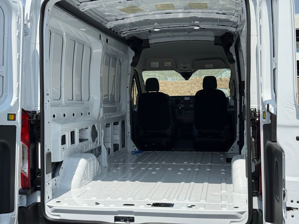 2025 Ford Transit photo 14