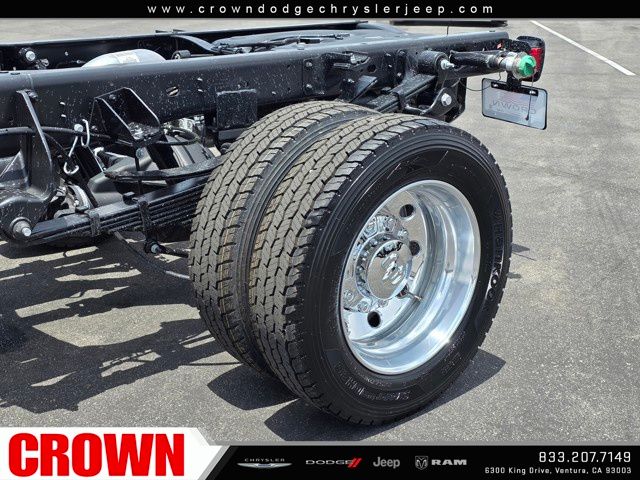 2025 Ram 5500 Tradesman photo 9