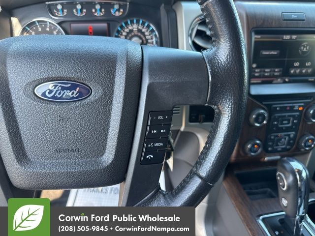 2013 Ford F-150 Lariat photo 20