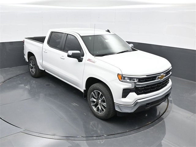 2025 Chevrolet Silverado 1500 LT's photo