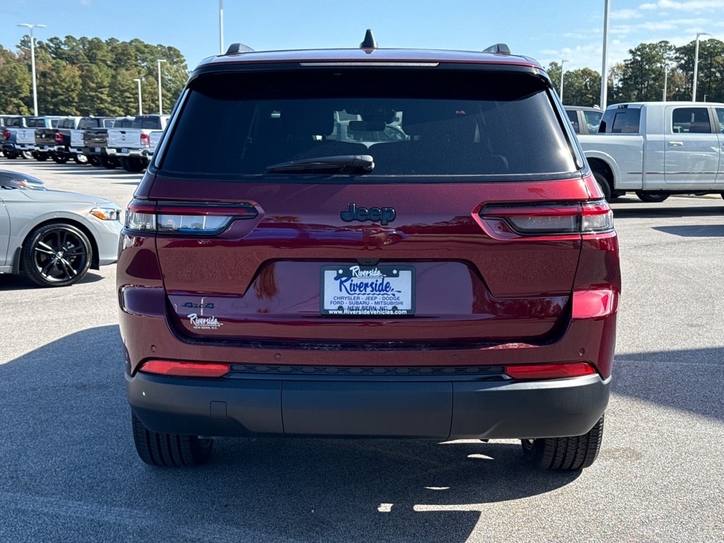 2025 Jeep Grand Cherokee Altitude X photo 3