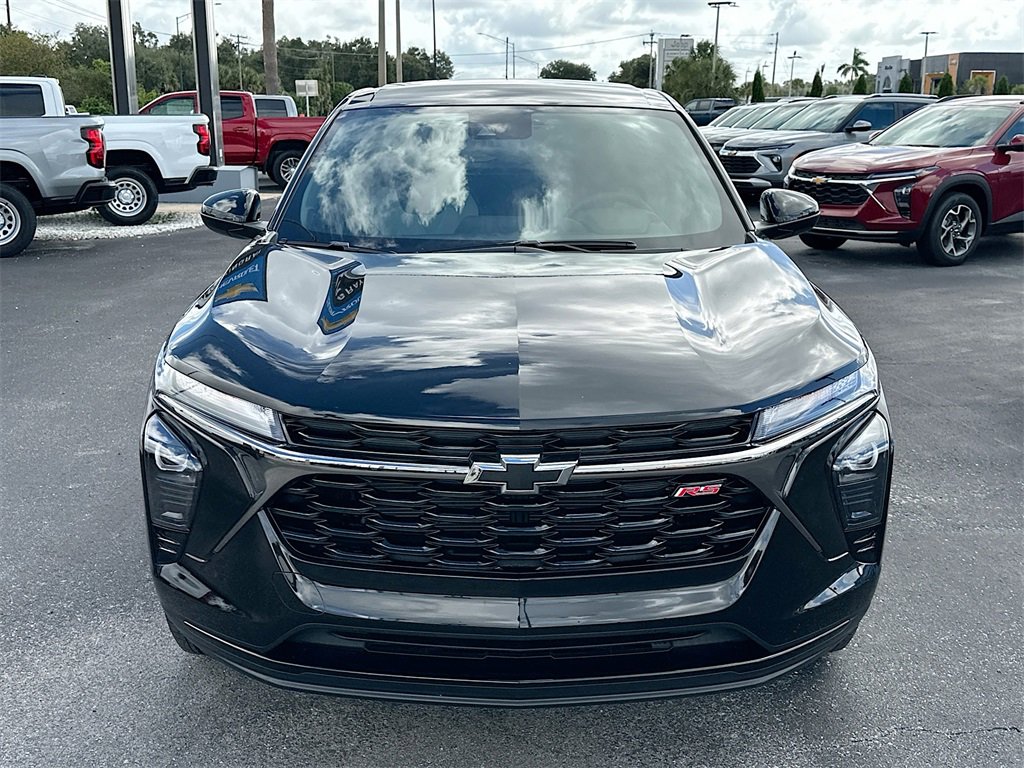 2026 Chevrolet Trax photo 2