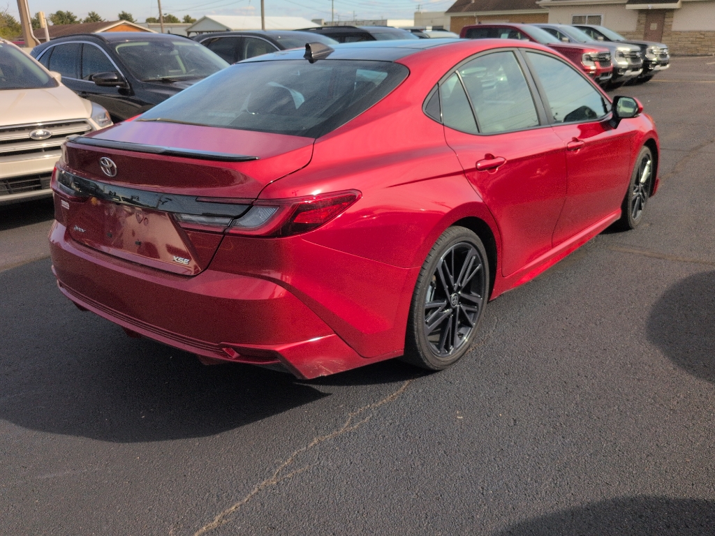 2025 Toyota Camry Hybrid XSE photo 3