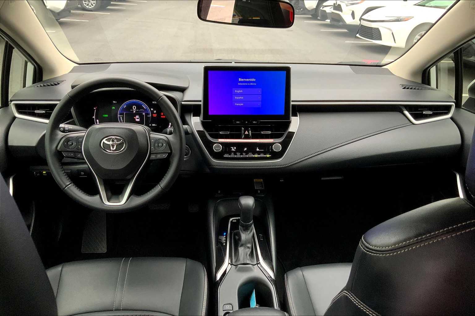 2025 Toyota Corolla Hybrid XLE photo 14