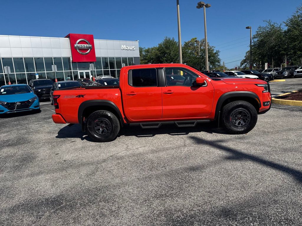 2025 Nissan Frontier PRO-4X photo 4