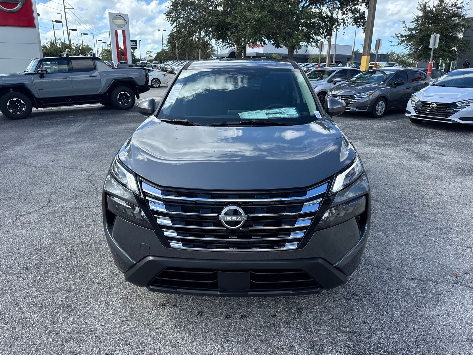 2026 Nissan Rogue SV photo 3