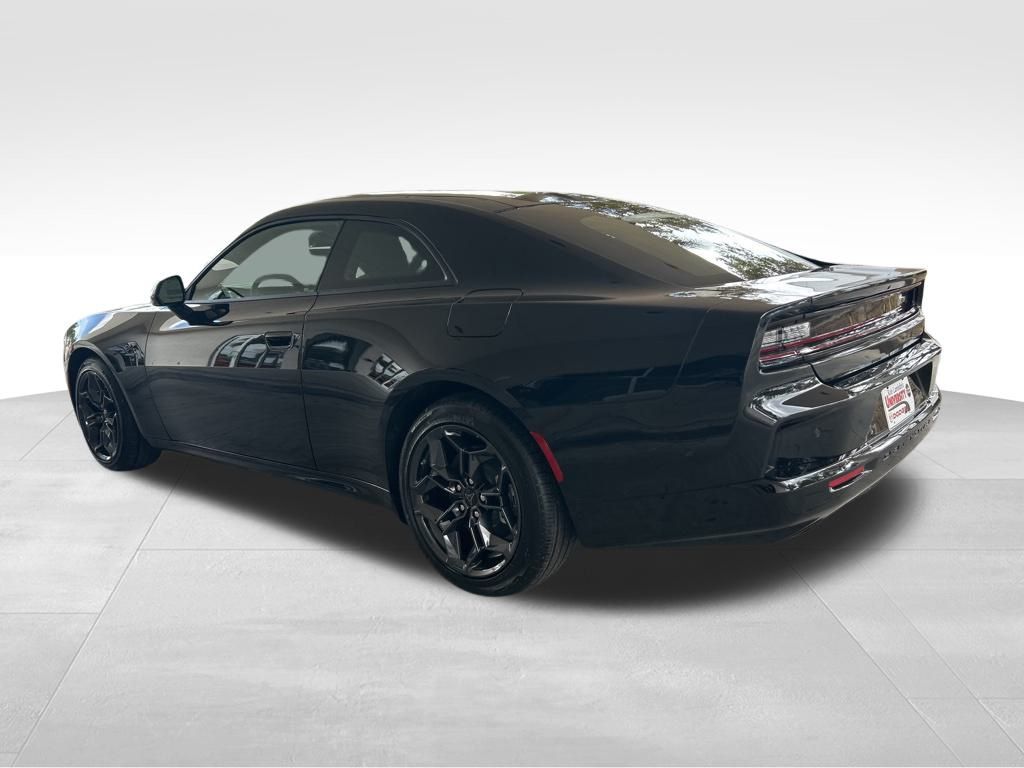 2025 Dodge Charger R/T photo 4