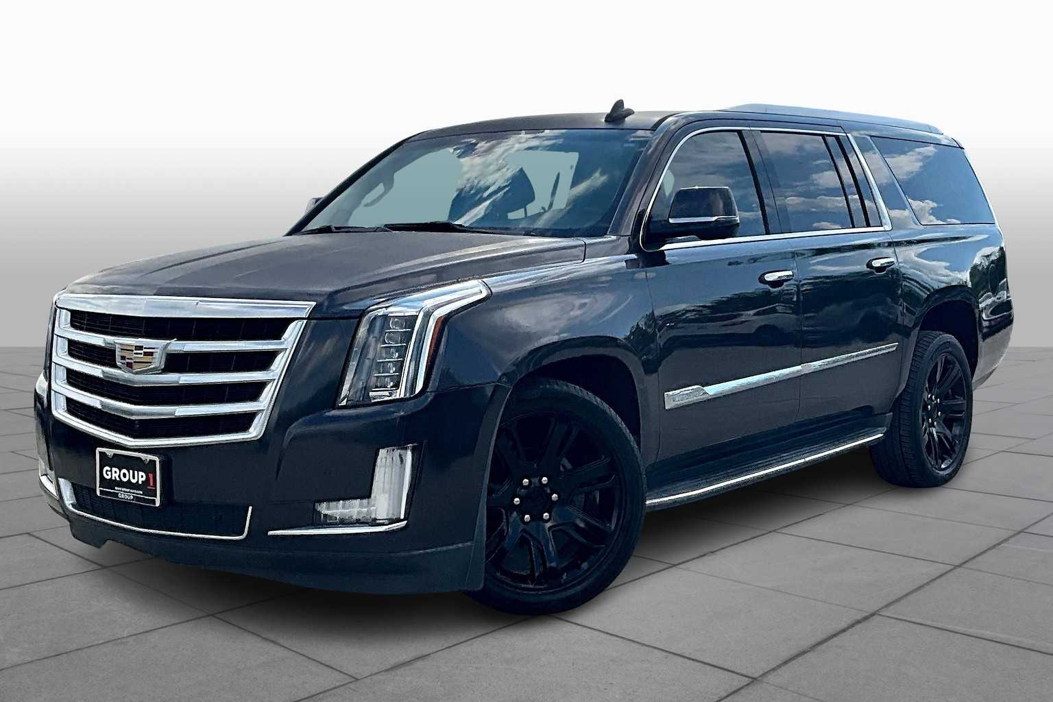 2016 Cadillac Escalade ESV Luxury's photo