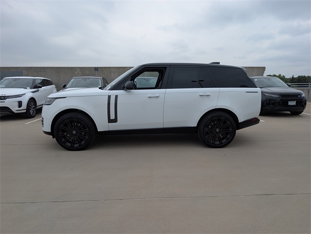 2025 Land Rover Range Rover SE photo 2